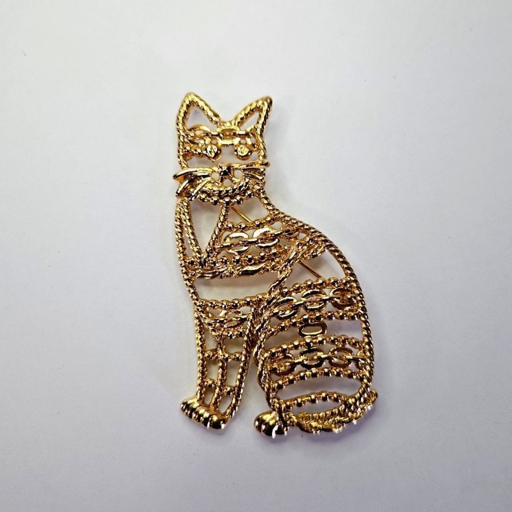 Vintage Signed AJC 1980's Gold Tone Chain Open Work Large Cat Kitten Brooch Pin